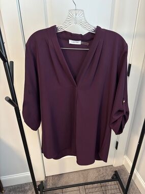 Calvin Klein Women's Plum V-Neck Roll-Sleeve Blouse